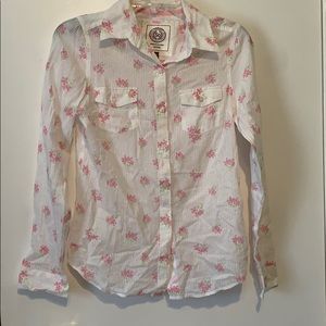 White flower print blouse
